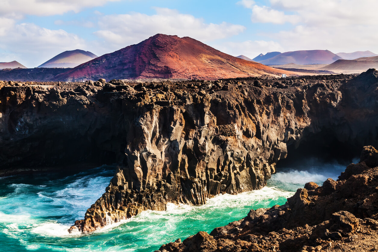 map-that-shows-lanzarote-and-la-graciosa-island-canary-islands-isla